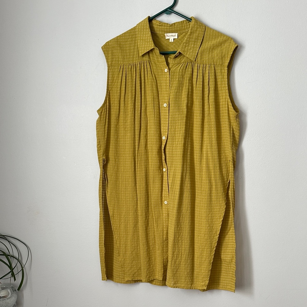 Mustard Yellow Sleeveless Button-Up Blouse size M